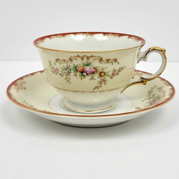 Vintage Meito China Hand Painted Japan Tea Cup & Saucer Floral Bouquet EUC - Picture 2 of 12